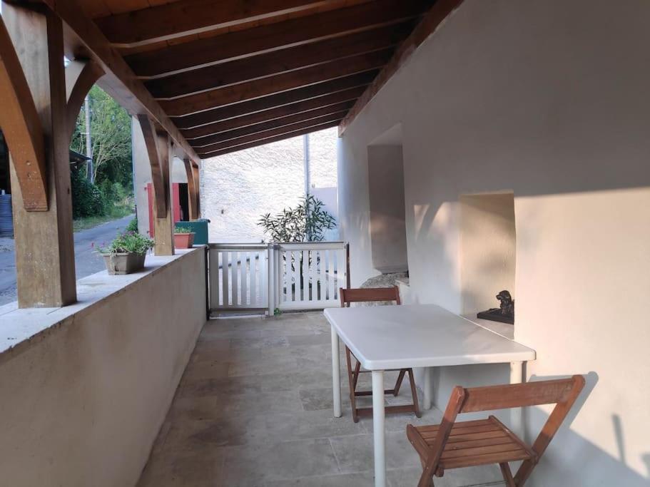 Maison 4 Personnes Caillac Экстерьер фото